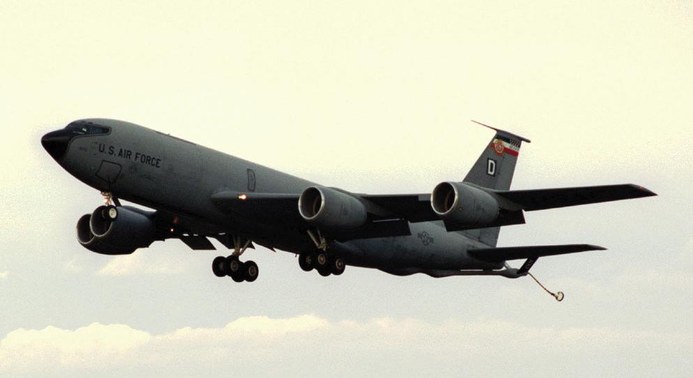 KC-135R Stratotanker.