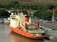ARA Almirante Irzar (Q 5)
