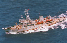Dong-Biao 226 - Type 635 Yenlai Class