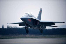 L-15 lead-in fighter trainer (LIFT)