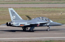 L-15 lead-in fighter trainer (LIFT)