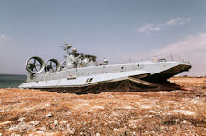 Zubr LCAC