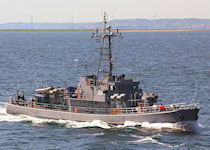 ORP Czajka - Krogulec 206 FM class Minehunter