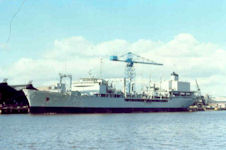 Kharg helicopter carrier / replenishment ship