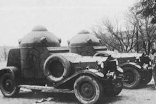 Type 2587 Armored car model 25 Vickers Crossley / Dowa