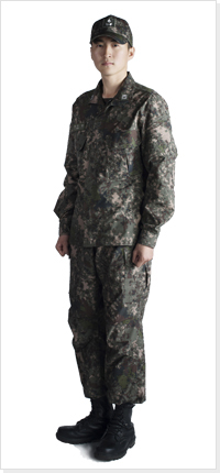 combat uniform, battle dress  