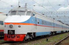  Electric train ER200