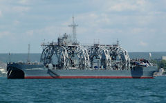 Kommuna ex-Volkov - salvage ship