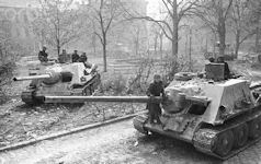 SU-100