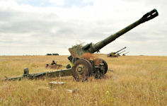 D-20 152mm howitzer