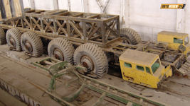 MAZ 7904